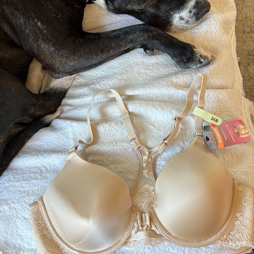 NWT. Tan 36B Maidenform Racerback Bra